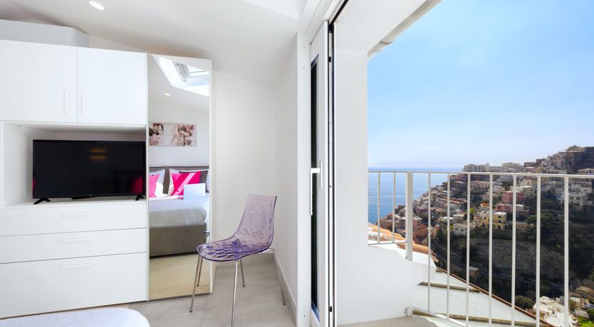 Photo of Amalfi Moon