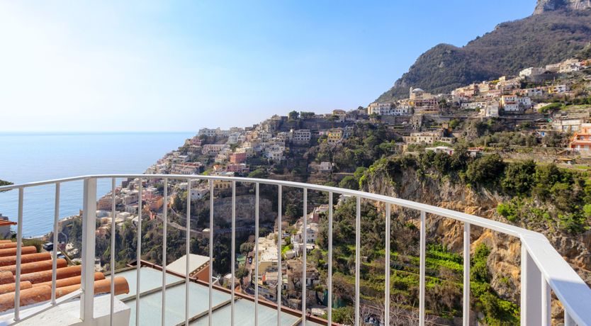 Photo of Amalfi Moon