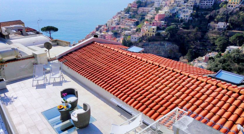 Photo of Amalfi Moon