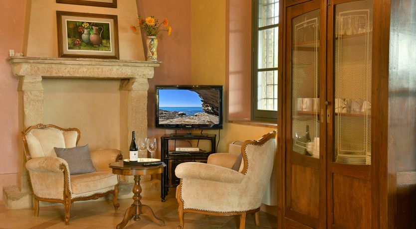 Photo of Towards The Hills