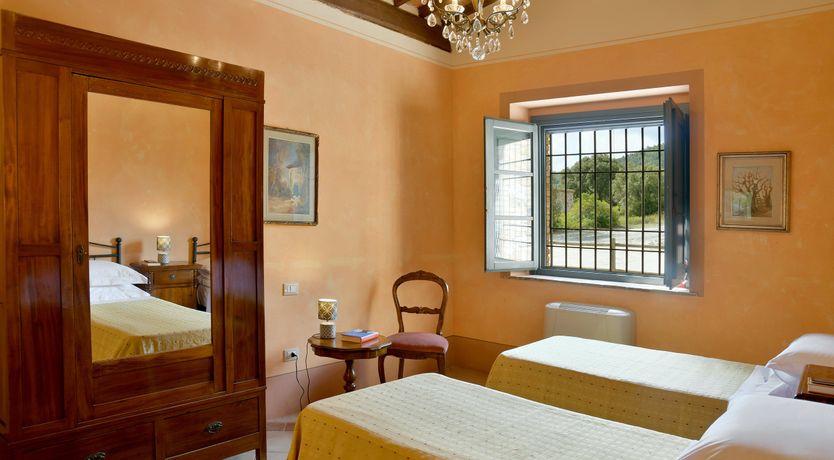 Photo of Towards The Hills