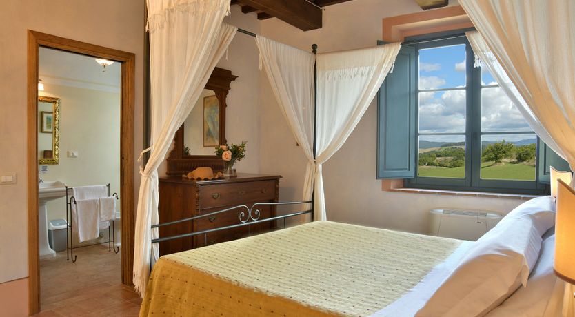 Photo of Towards The Hills