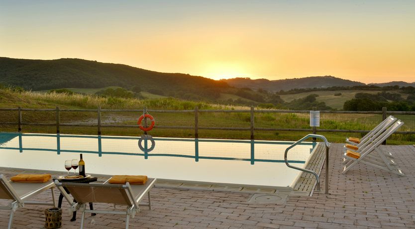 Photo of Towards The Hills