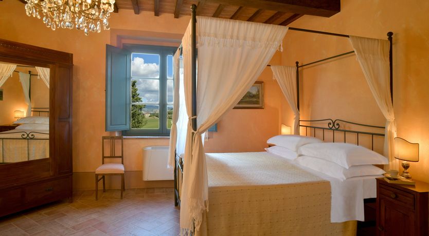 Photo of Towards The Hills