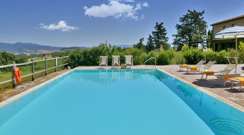 Photo of Towards The Hills