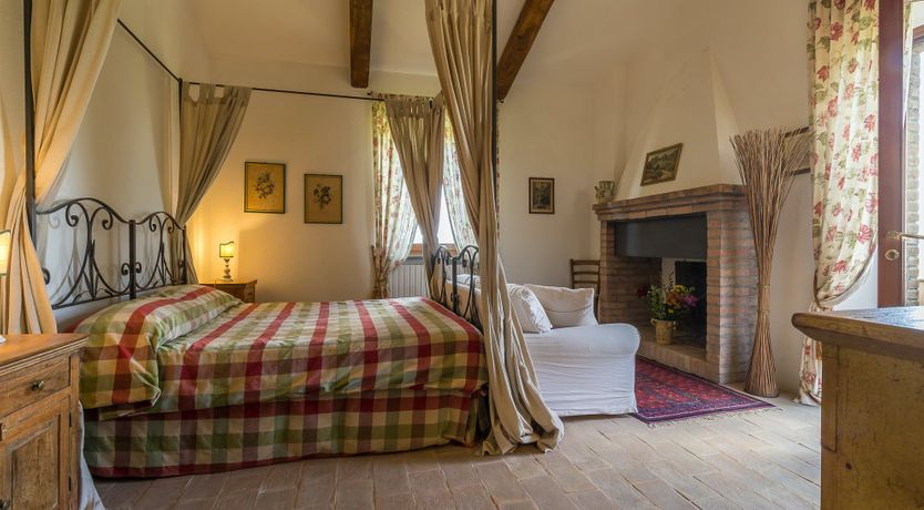 Photo of Gilded Heart