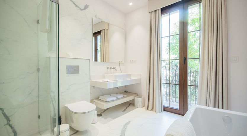 Photo of The Epitome of Elegance