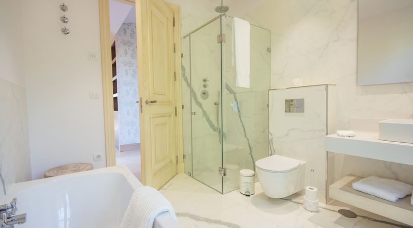 Photo of The Epitome of Elegance