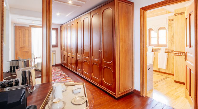 Photo of The Epitome of Elegance