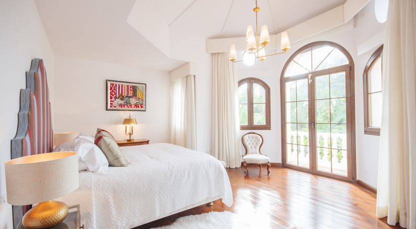 Photo of The Epitome of Elegance