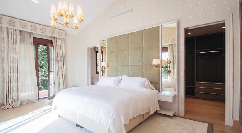 Photo of The Epitome of Elegance