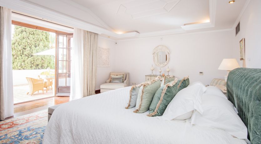 Photo of The Epitome of Elegance