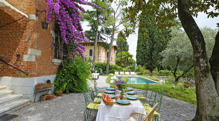 Photo of The Grand Stag