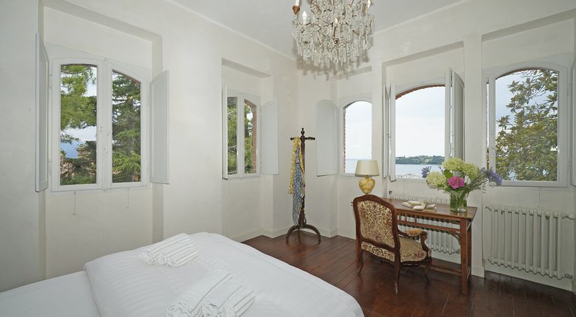 Photo of The Grand Stag