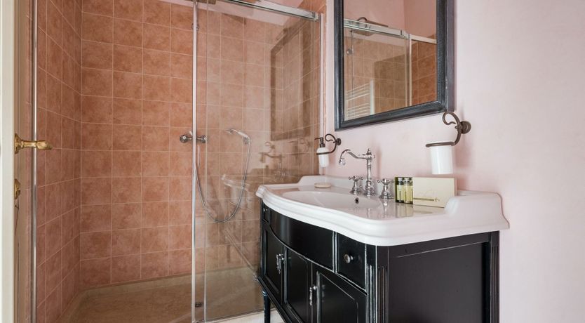 Photo of Palaia Paradise