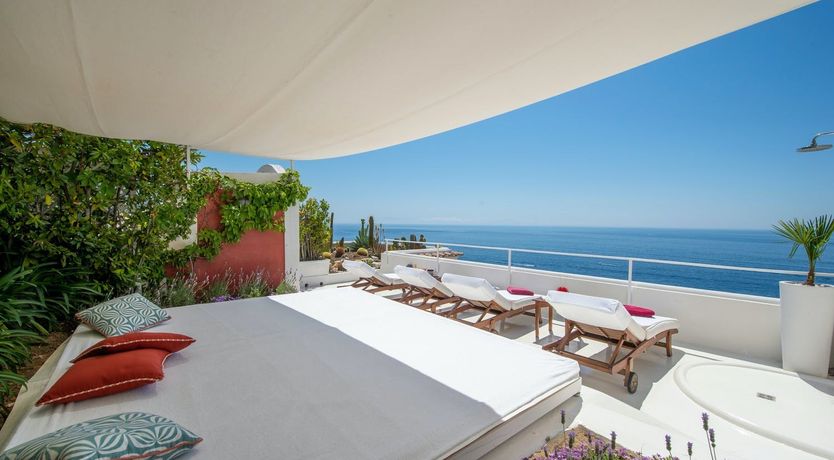 Photo of The Sea Shimmer