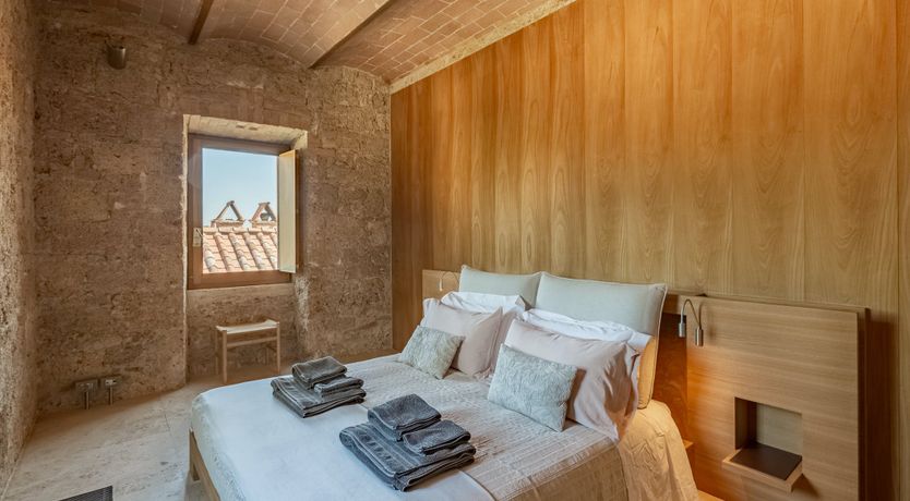 Photo of The Rose of Time