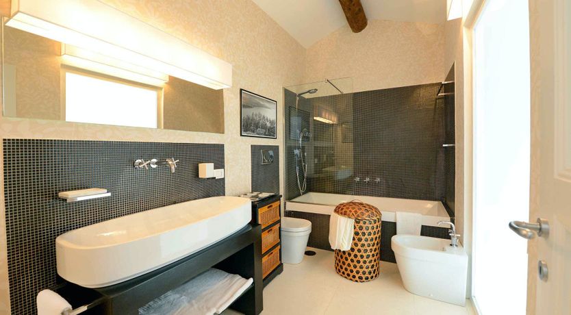 Photo of A Night in Nymphaea