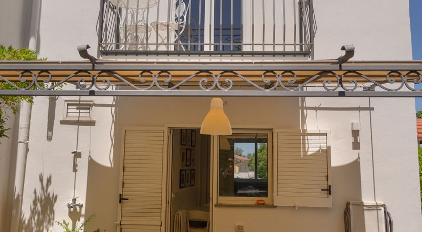 Photo of Blue Skies & Sea Flecks