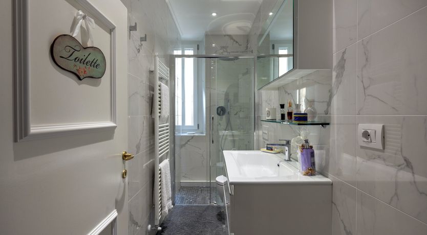 Photo of Honeycomb & Thyme