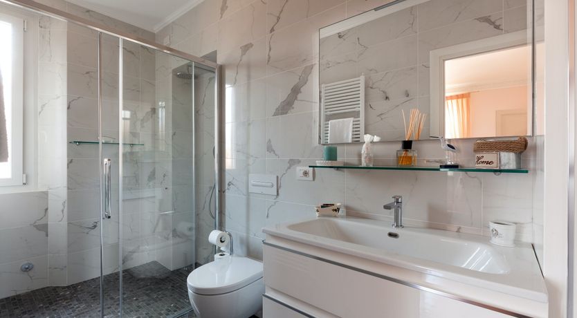 Photo of Honeycomb & Thyme