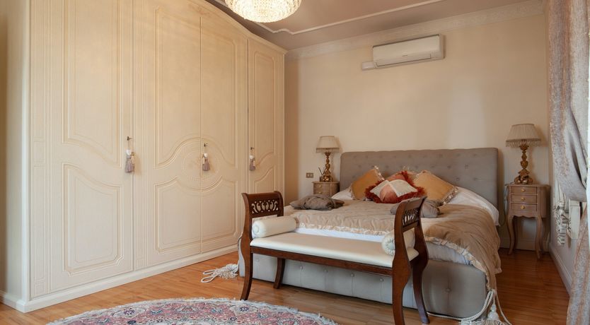 Photo of Honeycomb & Thyme