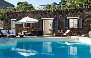 Sicilian Stone Holiday Home