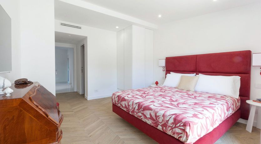 Photo of Luxe Hideaway