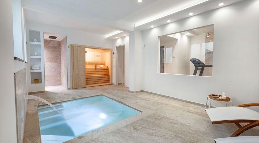 Photo of Luxe Hideaway