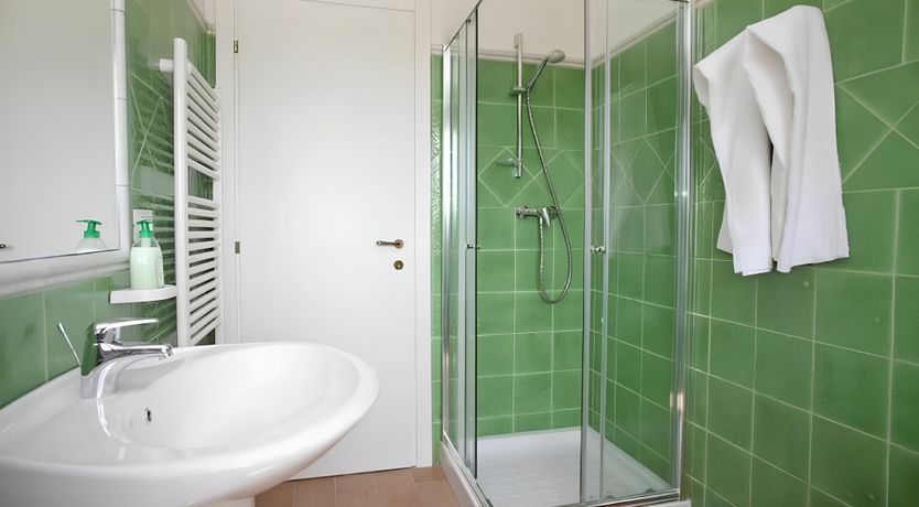 Photo of Flowers & Pastels