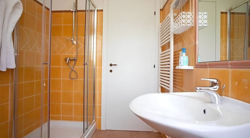 Photo of Flowers & Pastels