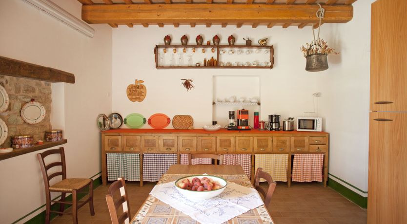 Photo of Flowers & Pastels