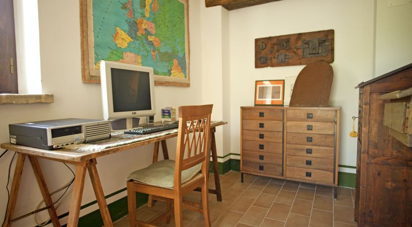 Photo of Flowers & Pastels