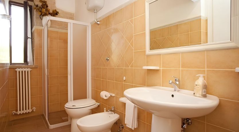 Photo of Flowers & Pastels