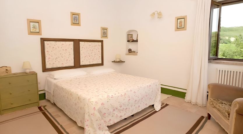 Photo of Flowers & Pastels