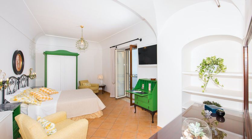 Photo of Emerald Gift