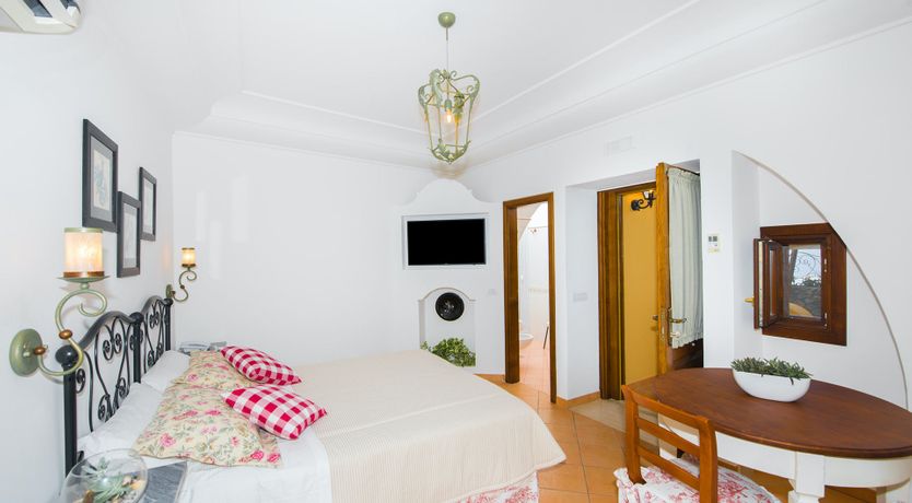 Photo of Emerald Gift