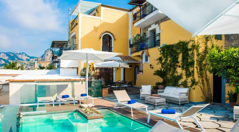 Photo of Emerald Gift