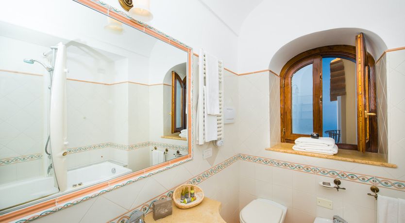 Photo of Emerald Gift