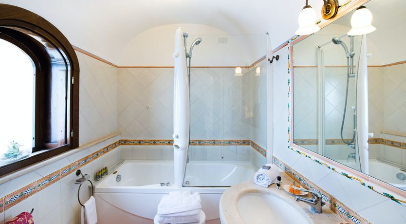 Photo of Emerald Gift