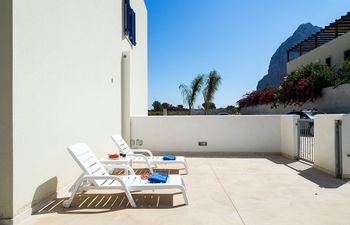 Sicilian Sunshine Holiday Home