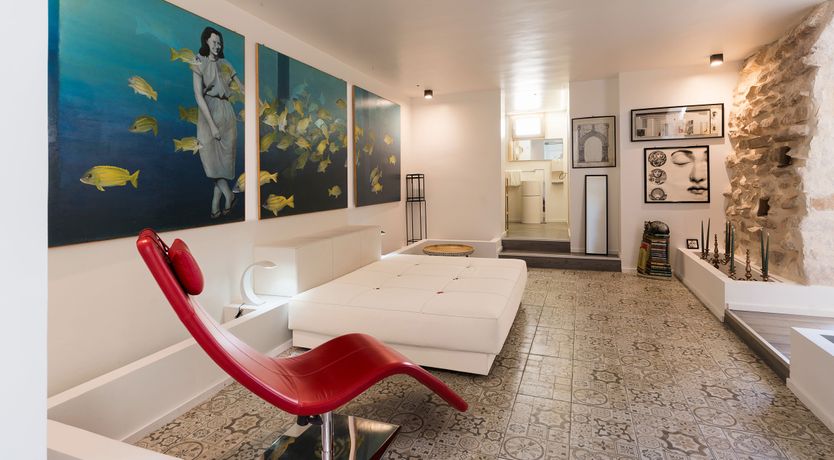 Photo of Lemon & Essence