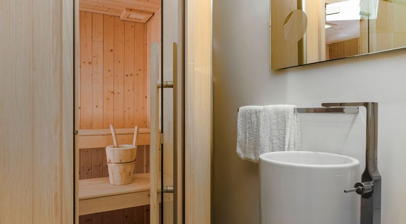 Photo of Lemon & Essence