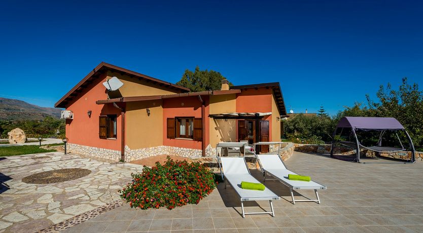 Photo of Lemon & Olive