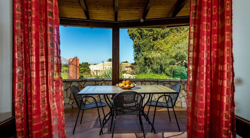 Photo of Lemon & Olive