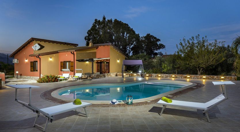 Photo of Lemon & Olive