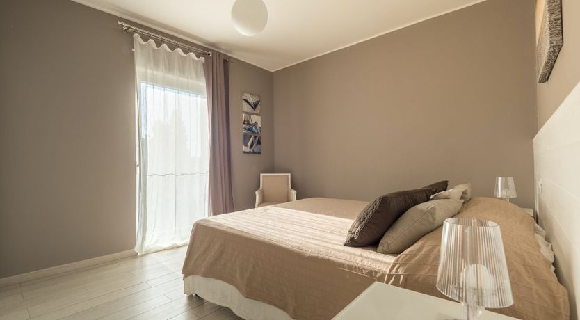 Photo of The Summer Rose