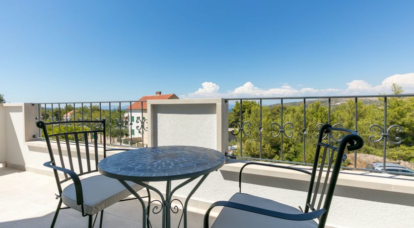 Photo of Sunburst & Gold