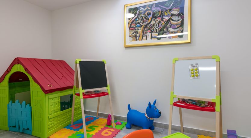 Photo of Sunburst & Gold