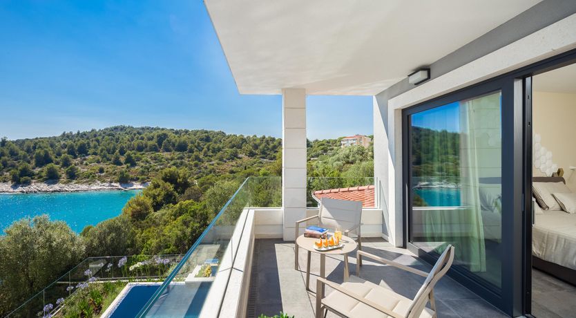 Photo of The Ark of the Covenant